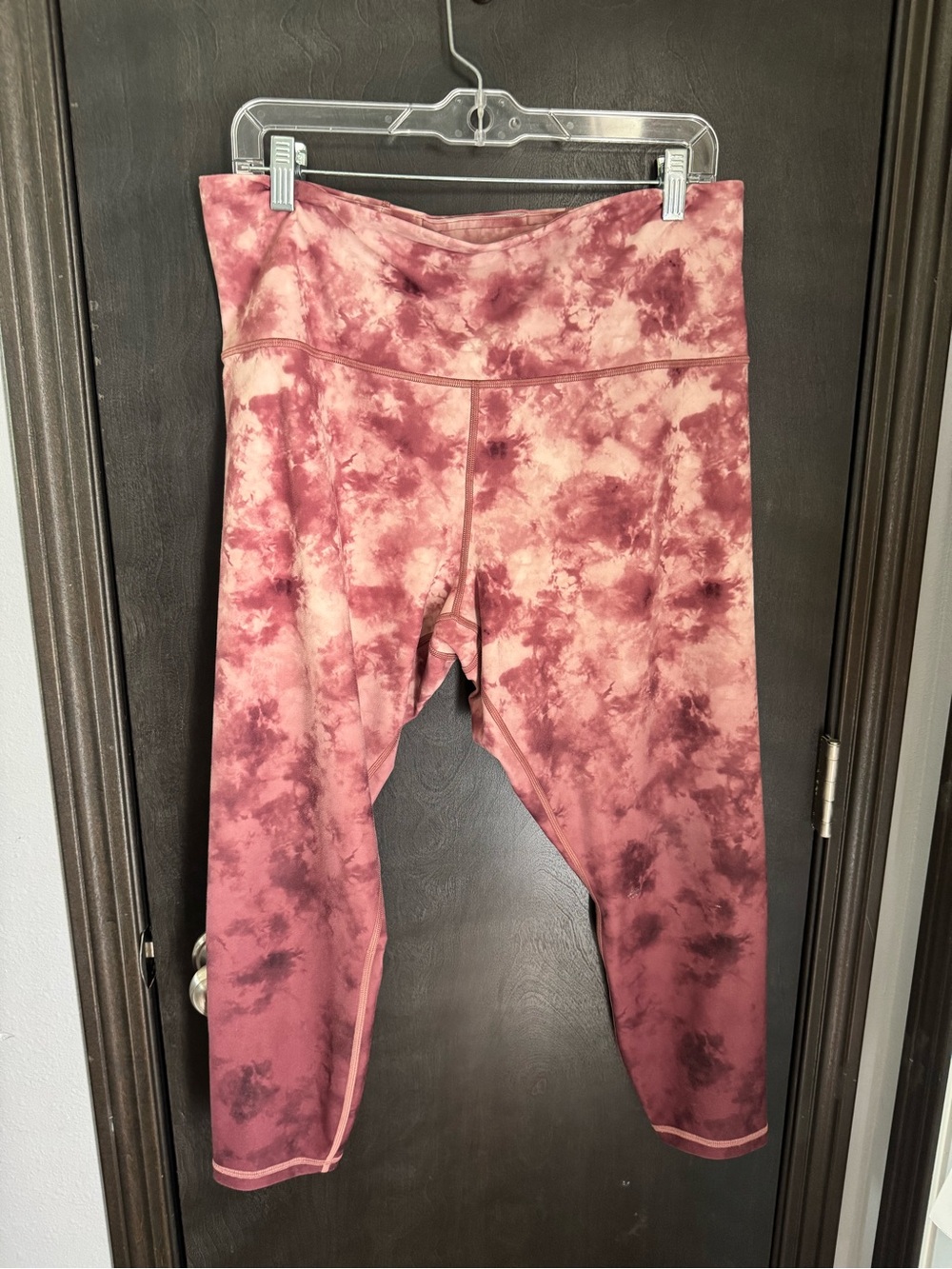 Athleta Pink and Burgundy Tie-Dye Women’s Leggings
